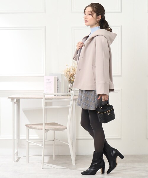 【高見え！定番優秀コート】ふんわりなめらかフードライクショートコート