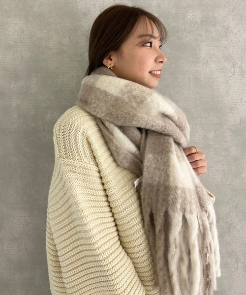 flower（フラワー）の「テンダーチェックマフラー（マフラー・レディース・ブラック/ベージュ・FREE）」の19枚目の写真