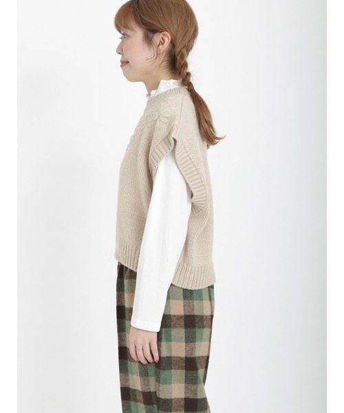 Samansa Mos2（サマンサ モスモス）の「花刺繍入りニットベスト（ベスト・レディース・モカ/ベージュ/グリーン/ブラック・ﾌﾘ-）」の17枚目の写真