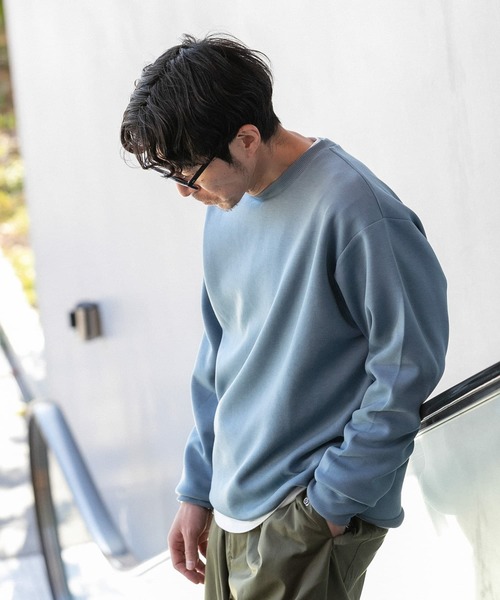 ITEMS URBANRESEARCH(アイテムズ アーバンリサーチ)の「TRストレッチダンボール クルーネックプルオーバー(スウェット・メンズ・グレー系その他/グレー/ブラック/ブルー・LARGE/MEDIUM)」の16枚目の写真