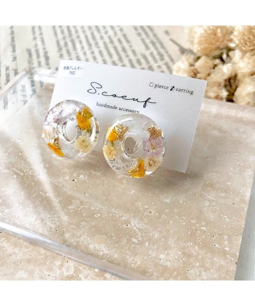 tone(トーン)の「【S.coeuf】【S.coeuf】金属アレルギー対応イヤリング お花のドーナツ(MA)(イヤリング・レディース・オレンジ/ブルー/イエロー系その他/パープル・FREE)」の11枚目の写真