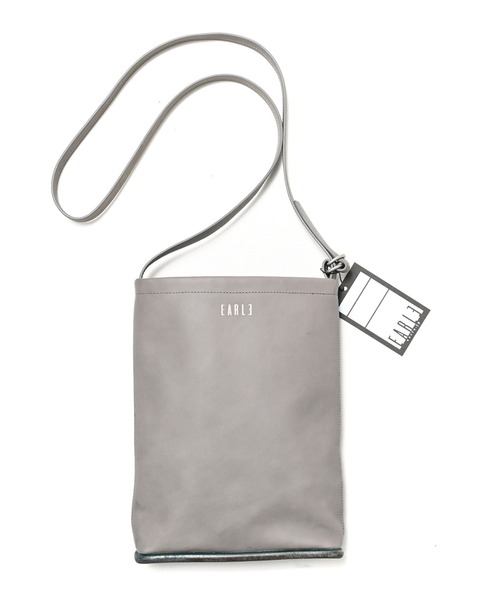 EARLE(アール)の「EARLE アール / Shoe sole bag シューソールキップレザーショルダーバッグ / ER3510(ショルダーバッグ・メンズ・グレー/ブラック/オフホワイト/ブラウン・FREE)」の3枚目の写真