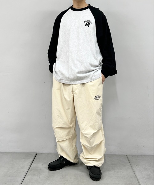 WHO'S WHO gallery（フーズフーギャラリー）の「COOPER FACTビリヤードラグランロンT（Tシャツ/カットソー・レディース・ネイビー×ホワイト/ブラック×グレー/ブラック×ホワイト/グリーン・FREE）」の6枚目の写真