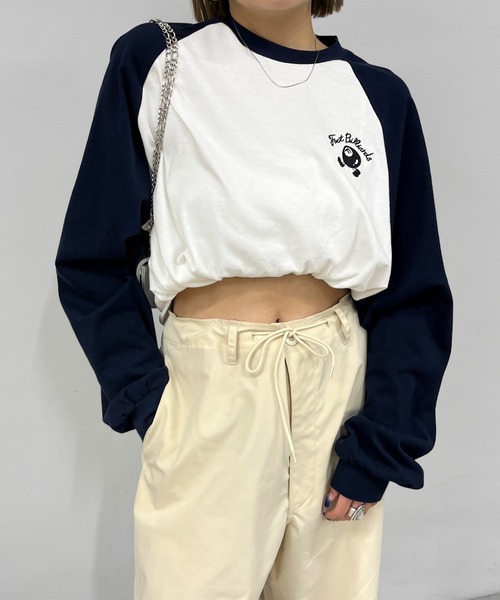 WHO'S WHO gallery（フーズフーギャラリー）の「COOPER FACTビリヤードラグランロンT（Tシャツ/カットソー・レディース・ネイビー×ホワイト/ブラック×グレー/ブラック×ホワイト/グリーン・FREE）」の11枚目の写真