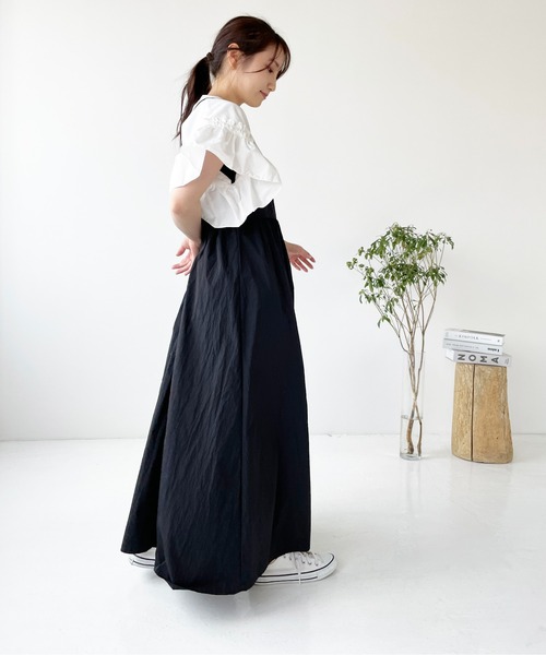 Meli rich（メリーリッチ）の「レースアップナイロンフレアキャミワンピース（ワンピース・レディース・ベージュ/ブラック/ブルー/グリーン/アイボリー・MEDIUM）」の22枚目の写真