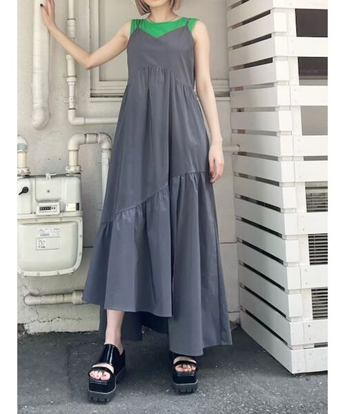 MURUA（ムルーア）の「ギャザーロングキャミワンピース（ワンピース・レディース・グレー/ブルー・FREE）」の2枚目の写真
