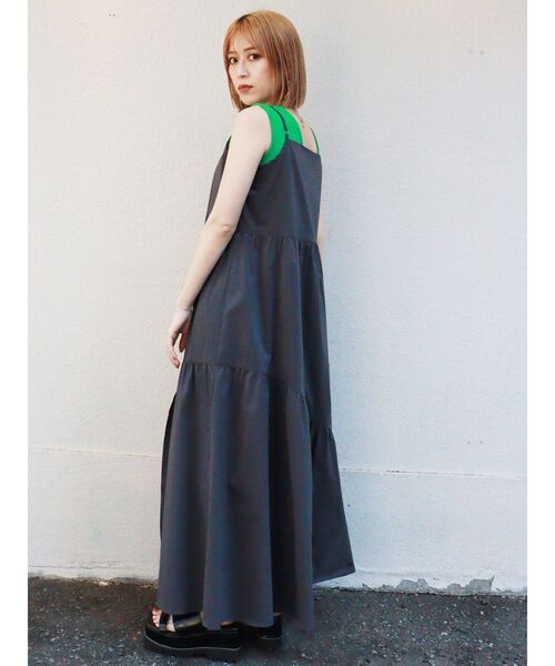 MURUA（ムルーア）の「ギャザーロングキャミワンピース（ワンピース・レディース・グレー/ブルー・FREE）」の11枚目の写真