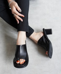 ワイドストレッチラウンドヒールサンダル