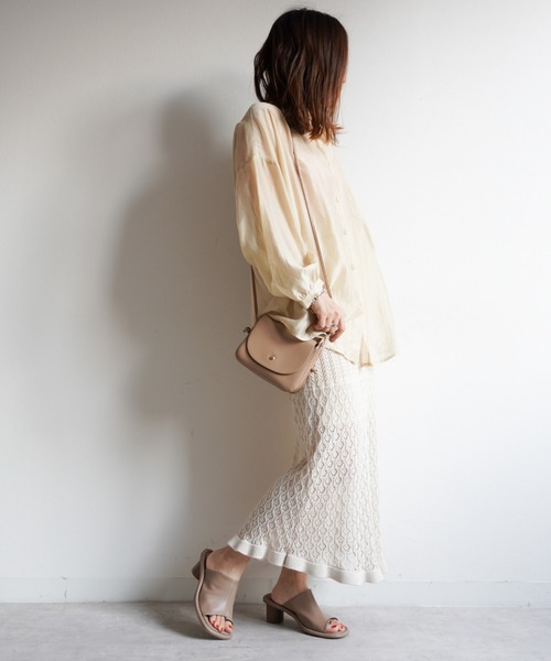 Fabby fabby（ファビィーファビィー）の「ワイドストレッチラウンドヒールサンダル（サンダル・レディース・オフホワイト/ベージュ/ブラック・LARGE/SMALL/MEDIUM）」の13枚目の写真