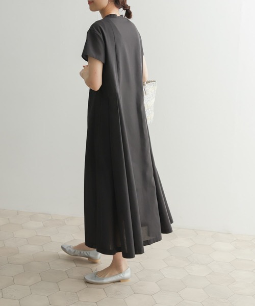 【希少・新品】NEHERA × UR DARIEL ワンピース リネン×レザー セール】リネンウエストギャザーVネックワンピース（ワンピース