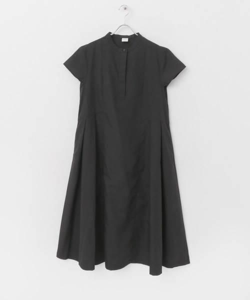 URBAN RESEARCH DOORS(アーバンリサーチドアーズ)の「『UR TECH Smart Linen Touch』ウエストサイドタックワンピース(ワンピース・レディース・イエロー/ネイビー/チャコールグレー・MEDIUM)」の22枚目の写真