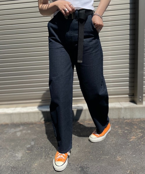 mi via loca（ミヴィアロカ）の「デニムバルーンパンツ（デニムパンツ・レディース・オフホワイト/ネイビー・FREE）」の16枚目の写真