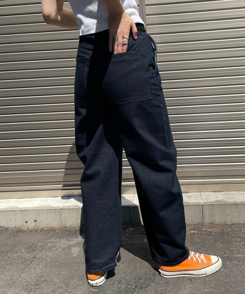 mi via loca（ミヴィアロカ）の「デニムバルーンパンツ（デニムパンツ・レディース・オフホワイト/ネイビー・FREE）」の9枚目の写真