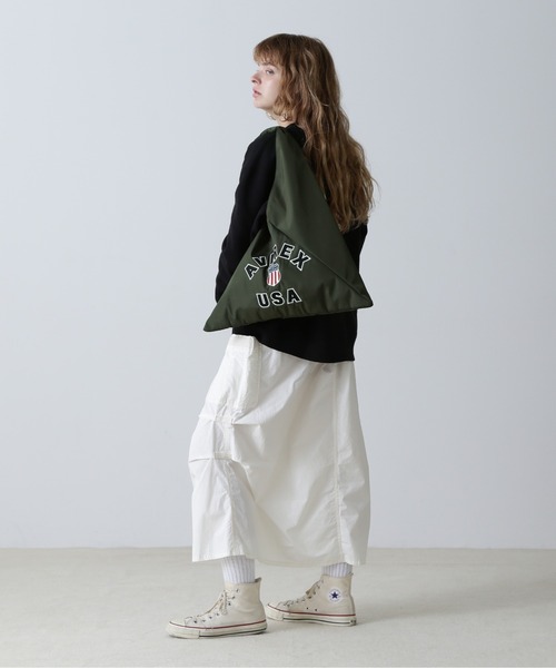 AVIREX（アヴィレックス）の「≪直営店限定≫VARSITY NYLON BAG/ バーシティーナイロンバッグ（トートバッグ・レディース・ブラック/オリーブ・FREE）」の16枚目の写真