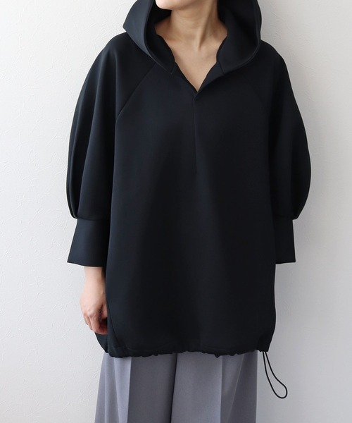 Hart(ハート)の「Hart / cardbord pull hoodie(カーボード素材プルオーバーフーディー)(パーカー・レディース・ブラック・38)」の1枚目の写真
