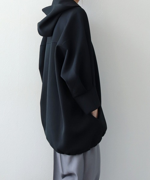 Hart(ハート)の「Hart / cardbord pull hoodie(カーボード素材プルオーバーフーディー)(パーカー・レディース・ブラック・38)」の3枚目の写真