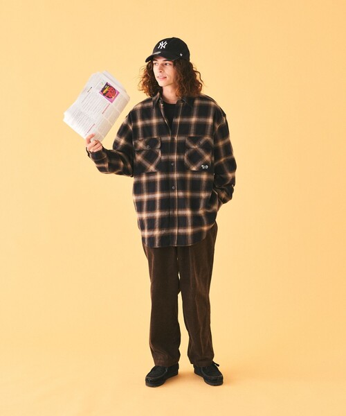 TOWNCRAFT(タウンクラフト)の「TOWN CRAFT/タウンクラフト 別注 ワンポイントロゴ ネル オンブレチェック ワークシャツ(シャツ/ブラウス・メンズ・その他/ネイビー/ブラウン・MEDIUM/LARGE)」の5枚目の写真