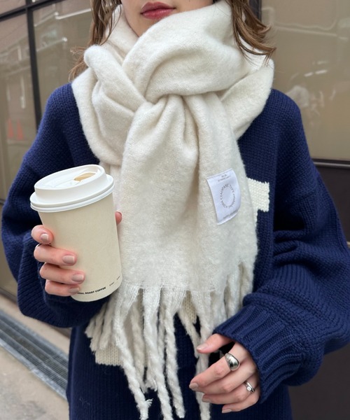 CIAOPANIC TYPY（チャオパニックティピー）の「【静電気防止】洗える太フリンジマフラー（マフラー・レディース・ピンク/ライトグレー/アイボリー/ブルー・ONE SIZE）」の5枚目の写真