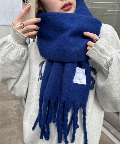 CIAOPANIC TYPY（チャオパニックティピー）の「【静電気防止】洗える太フリンジマフラー（マフラー・レディース・ピンク/ライトグレー/アイボリー/ブルー・ONE SIZE）」の8枚目の写真