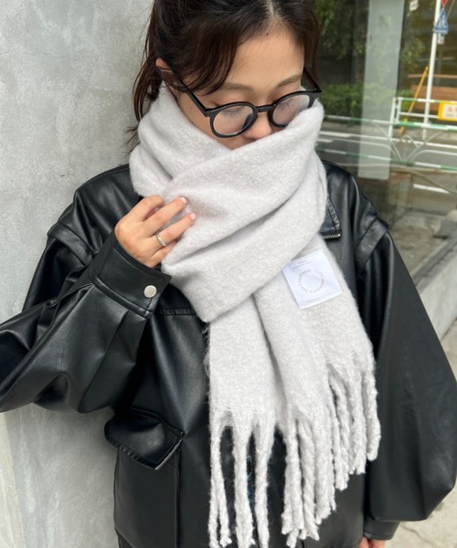 CIAOPANIC TYPY（チャオパニックティピー）の「【静電気防止】洗える太フリンジマフラー（マフラー・レディース・ピンク/ライトグレー/アイボリー/ブルー・ONE SIZE）」の9枚目の写真