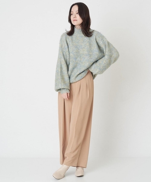 A de a.v.v（アードアー・ヴェ・ヴェ）の「アームウォーマー風ハイネックプルオーバー（ニット/セーター・レディース・オレンジ系その他/アイボリー・39）」の17枚目の写真