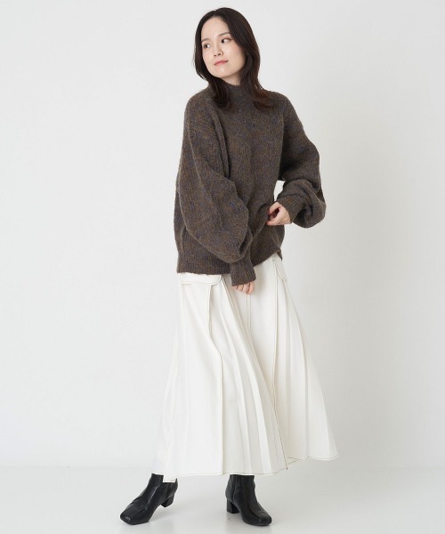 A de a.v.v（アードアー・ヴェ・ヴェ）の「アームウォーマー風ハイネックプルオーバー（ニット/セーター・レディース・オレンジ系その他/アイボリー・39）」の8枚目の写真