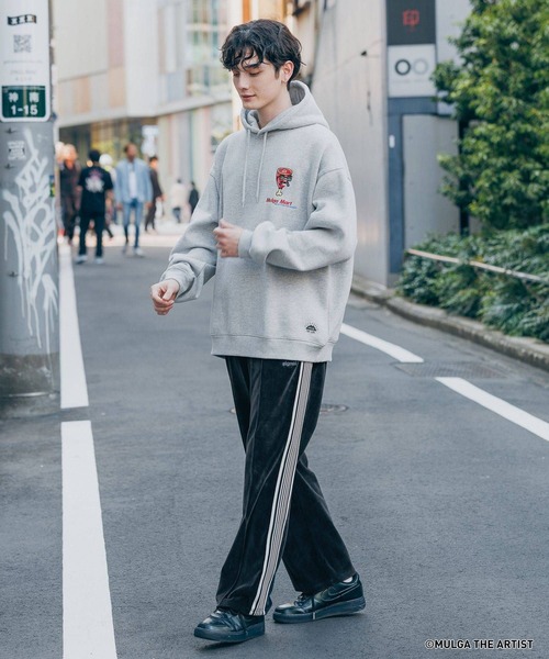 MULGA（モルガ）の「【MULGA THE LIFE】裏起毛/コラボプリントルーズプルオーバーパーカー（スウェット・メンズ・ホワイト/グリーン/グレー/ブルー/ブラック・MEDIUM/LARGE）」の8枚目の写真