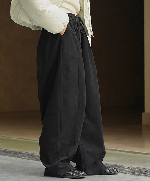 chuclla（チュクラ）の「センター切り替え ワイドレッグ イージーパンツ chw23a104（スウェットパンツ・レディース・ブラック/アイボリー・M/S）」の9枚目の写真