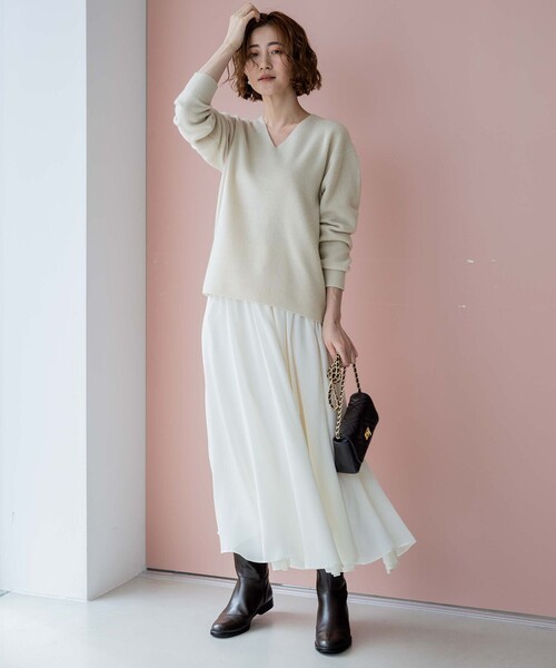 23区(ニジュウサンク)の「【洗える】ウールカシミヤ Vネック ニット(ニット/セーター・レディース・ライラック系/スカイブルー系/ブラック系/イエロー系/ベージュ系/ピンク系・32)」の10枚目の写真