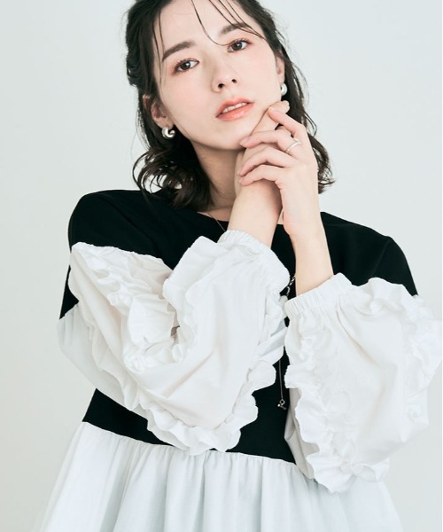 kirakiraShop(キラキラショップ)の「ダンボール ドッキング チュニック ブラウス(スウェット・レディース・ブラック/オフホワイト・M)」の9枚目の写真