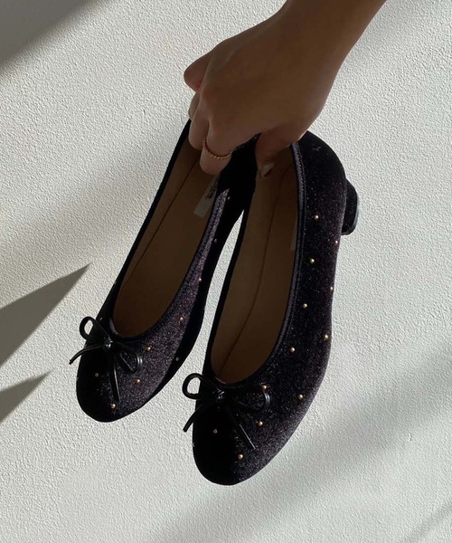 one after another NICE CLAUP(ワンアフターアナザーナイスクラップ)の「ヒールアップバレーシューズ(バレエシューズ・レディース・アイボリー/ブラック・LL/L/S/M)」の7枚目の写真