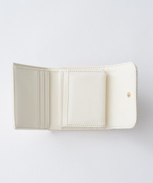 one after another NICE CLAUP（ワンアフターアナザーナイスクラップ）の「ハートキルティングウォレット（財布・レディース・アイボリー/ブラック/ベージュ系その他・ONE SIZE）」の6枚目の写真