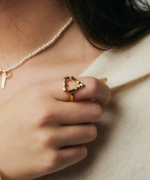 whim（ウィム）の「【NEW】Original Heart Ring（リング・レディース・シルバー/ゴールド・#13/#9）」の7枚目の写真