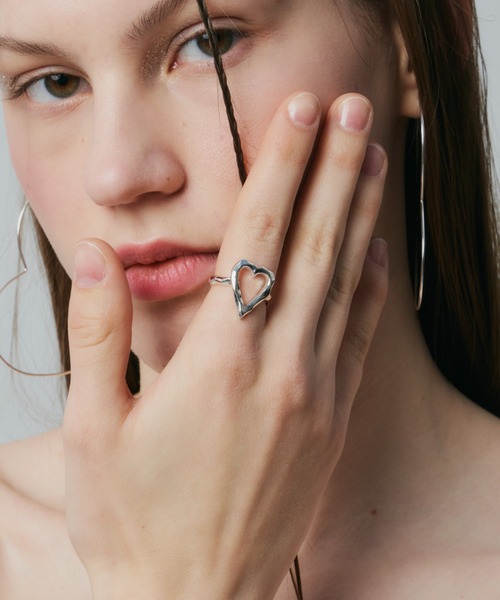 whim（ウィム）の「【NEW】Original Heart Ring（リング・レディース・シルバー/ゴールド・#13/#9）」の12枚目の写真