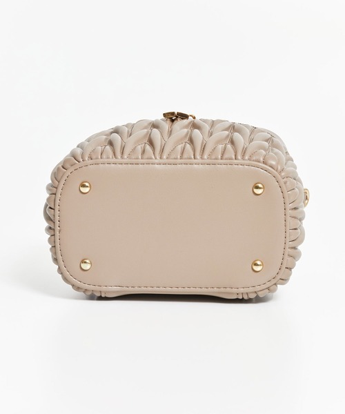 NOELA（ノエラ）の「キルティングバニティバッグ（ショルダーバッグ・レディース・オフホワイト/イエロー/ベージュ・フリー）」の6枚目の写真