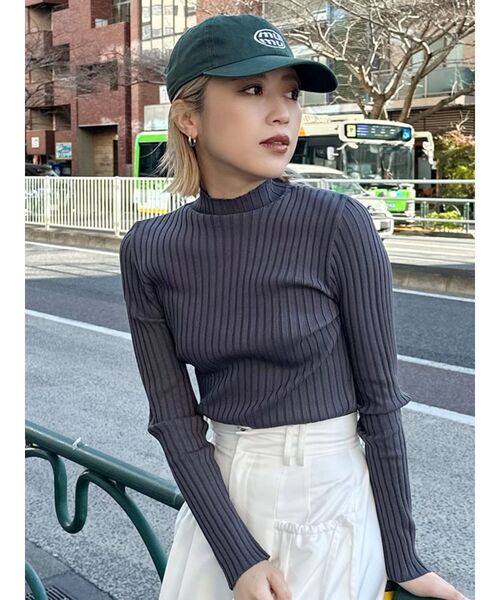 MURUA（ムルーア）の「ワイドリブニット（ニット/セーター・レディース・ダークグレー/ホワイト/ライトグリーン・FREE）」の5枚目の写真