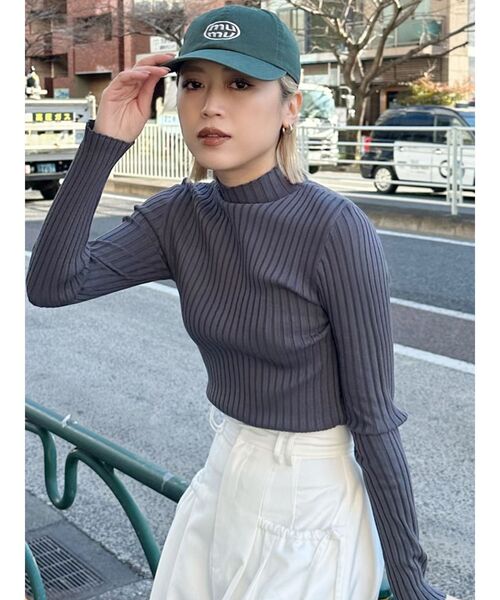 MURUA（ムルーア）の「ワイドリブニット（ニット/セーター・レディース・ダークグレー/ホワイト/ライトグリーン・FREE）」の4枚目の写真