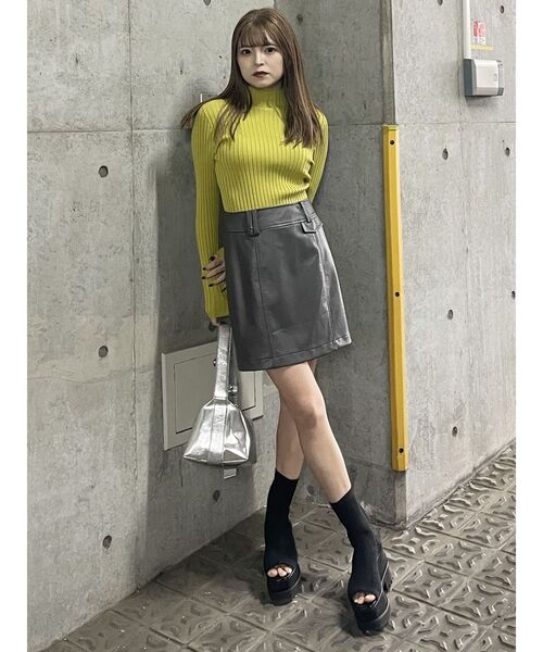 MURUA（ムルーア）の「ワイドリブニット（ニット/セーター・レディース・ダークグレー/ホワイト/ライトグリーン・FREE）」の11枚目の写真