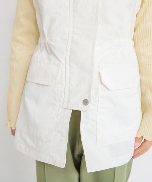 BRANSHES（ブランシェス）の「ナイロンベスト（ベスト・キッズ・オフホワイト/ブラック・S/M/XL/L）」の7枚目の写真