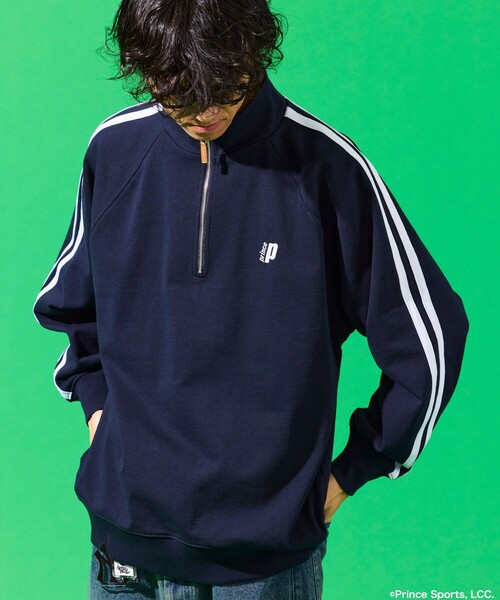 FREAK'S STORE（フリークスストア）の「prince/プリンス prince リラックスフィット ライン 裏毛 ラグランスリーブ ハーフジップスウェット（スウェット・メンズ・オフホワイト/チャコールグレー/ネイビー/ライトグレー・MEDIUM/LARGE）」の4枚目の写真