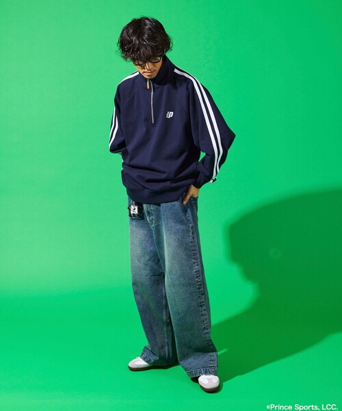 FREAK'S STORE（フリークスストア）の「prince/プリンス prince リラックスフィット ライン 裏毛 ラグランスリーブ ハーフジップスウェット（スウェット・メンズ・オフホワイト/チャコールグレー/ネイビー/ライトグレー・MEDIUM/LARGE）」の10枚目の写真