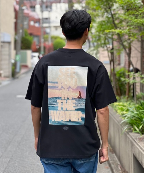 MAGIC NUMBER】SEE YOU IN YHE WATER ART by Nachos（Tシャツ