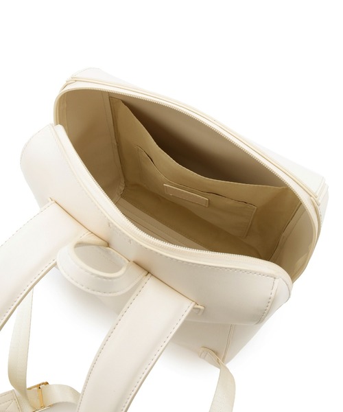 VIS(ビス)の「【A4対応・PC収納OK】6ポケットリュック(バックパック/リュック・レディース・キナリ/ブラック/ベージュ系その他・FREE)」の10枚目の写真