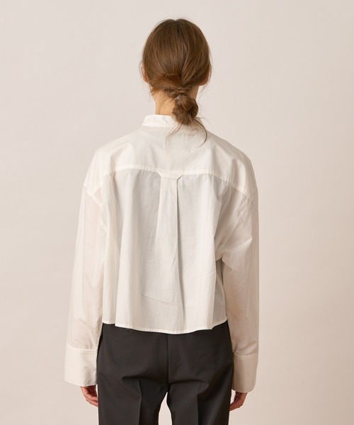 ALLUMER（アリュメール）の「コットンローンワイドシルエットクロップドシャツ（シャツ/ブラウス・レディース・ブラック/ホワイト・1）」の6枚目の写真