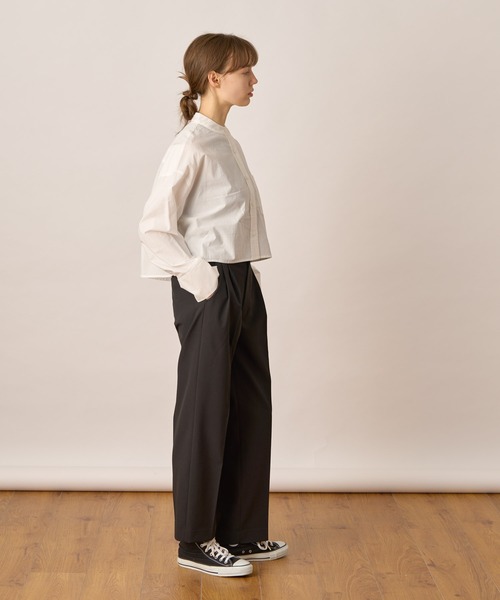 ALLUMER（アリュメール）の「コットンローンワイドシルエットクロップドシャツ（シャツ/ブラウス・レディース・ブラック/ホワイト・1）」の12枚目の写真