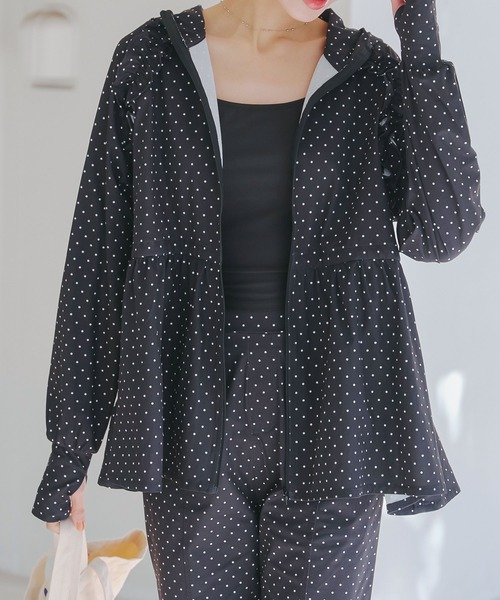 Hello★！  stina ブラックラッシュガード Hello☆！ stina ブラックラッシュガード Hello☆！ stina ブラック