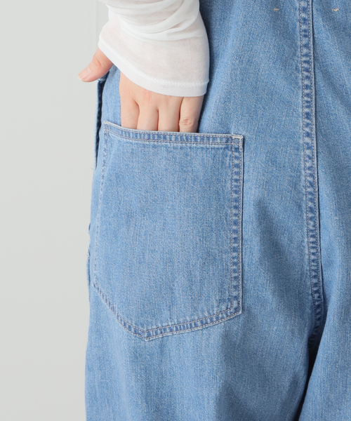 FRAMeWORK(フレームワーク)の「DENIM DELIGHT/デニムデライト デニムオーバーオール(サロペット/オーバーオール・レディース・ブルー・MEDIUM/SMALL)」の13枚目の写真