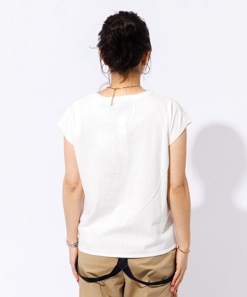 TICCA（ティッカ）の「【TICCA/ティッカ】別注ウォッシュ天竺フレンチロゴTシャツ（Tシャツ/カットソー・レディース・チャコールグレー/ホワイト・フリー）」の8枚目の写真