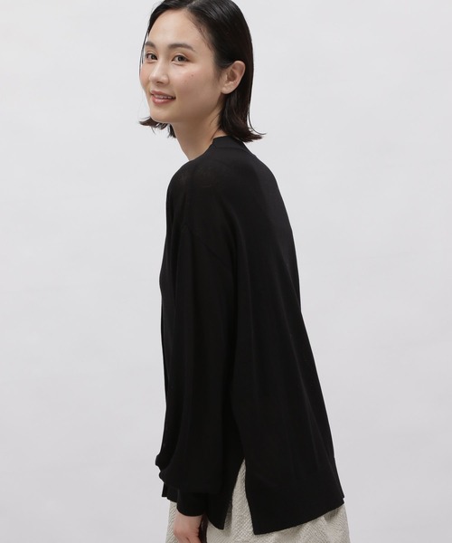 LAKOLE(ラコレ)の「シアーVネックカーディガン / 112100(カーディガン/ボレロ・レディース・イエロー/ブルー/ブラック・SMALL/MEDIUM)」の8枚目の写真