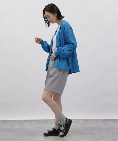 LAKOLE(ラコレ)の「シアーVネックカーディガン / 112100(カーディガン/ボレロ・レディース・イエロー/ブルー/ブラック・SMALL/MEDIUM)」の17枚目の写真